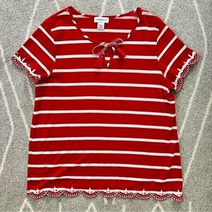 Liz Claiborne Red and White Striped T-shirt w/ Scalloped Embroidered Edges